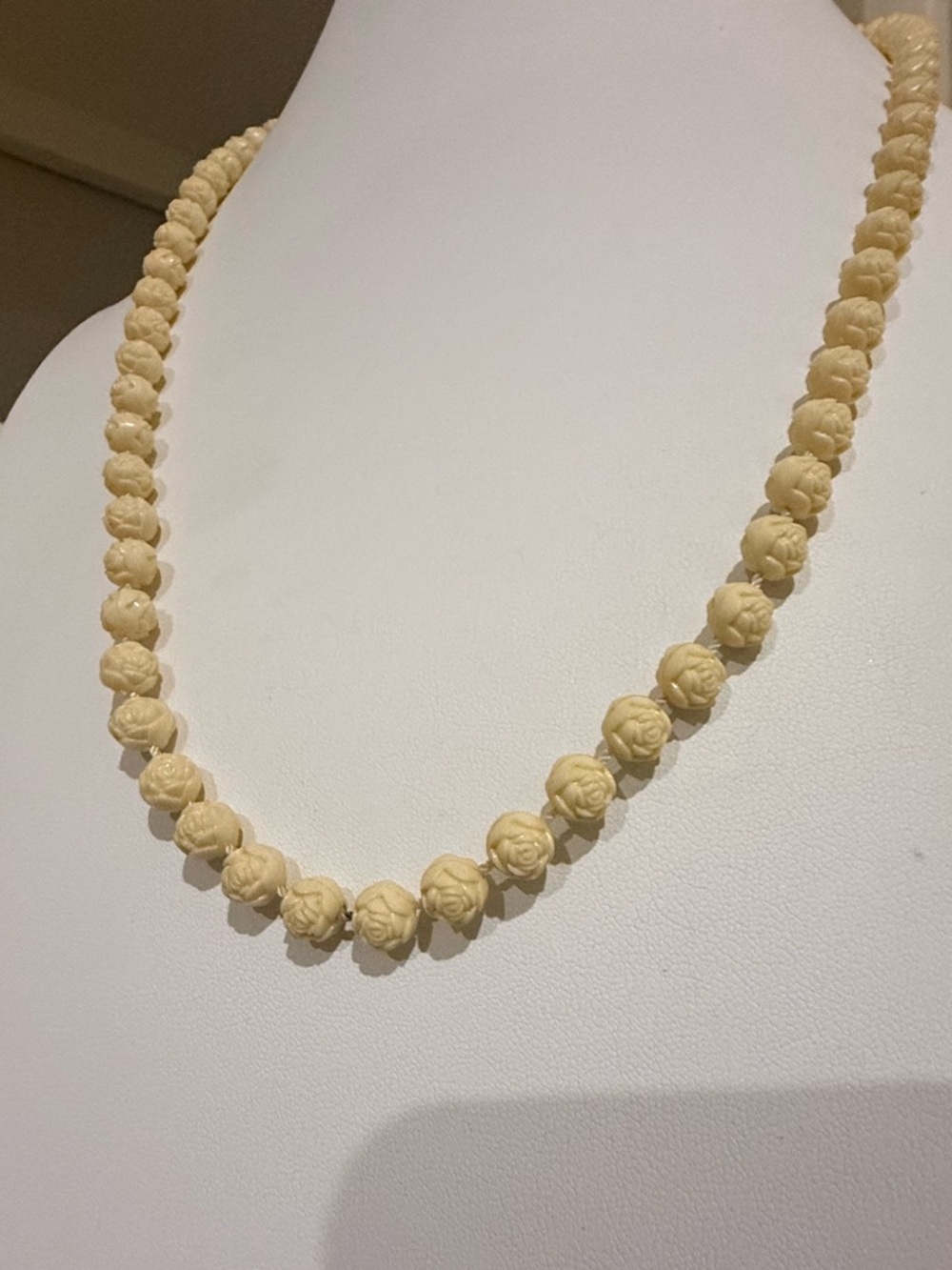 Vintage Carved Rose Bead Necklace - Picture 3 of 6